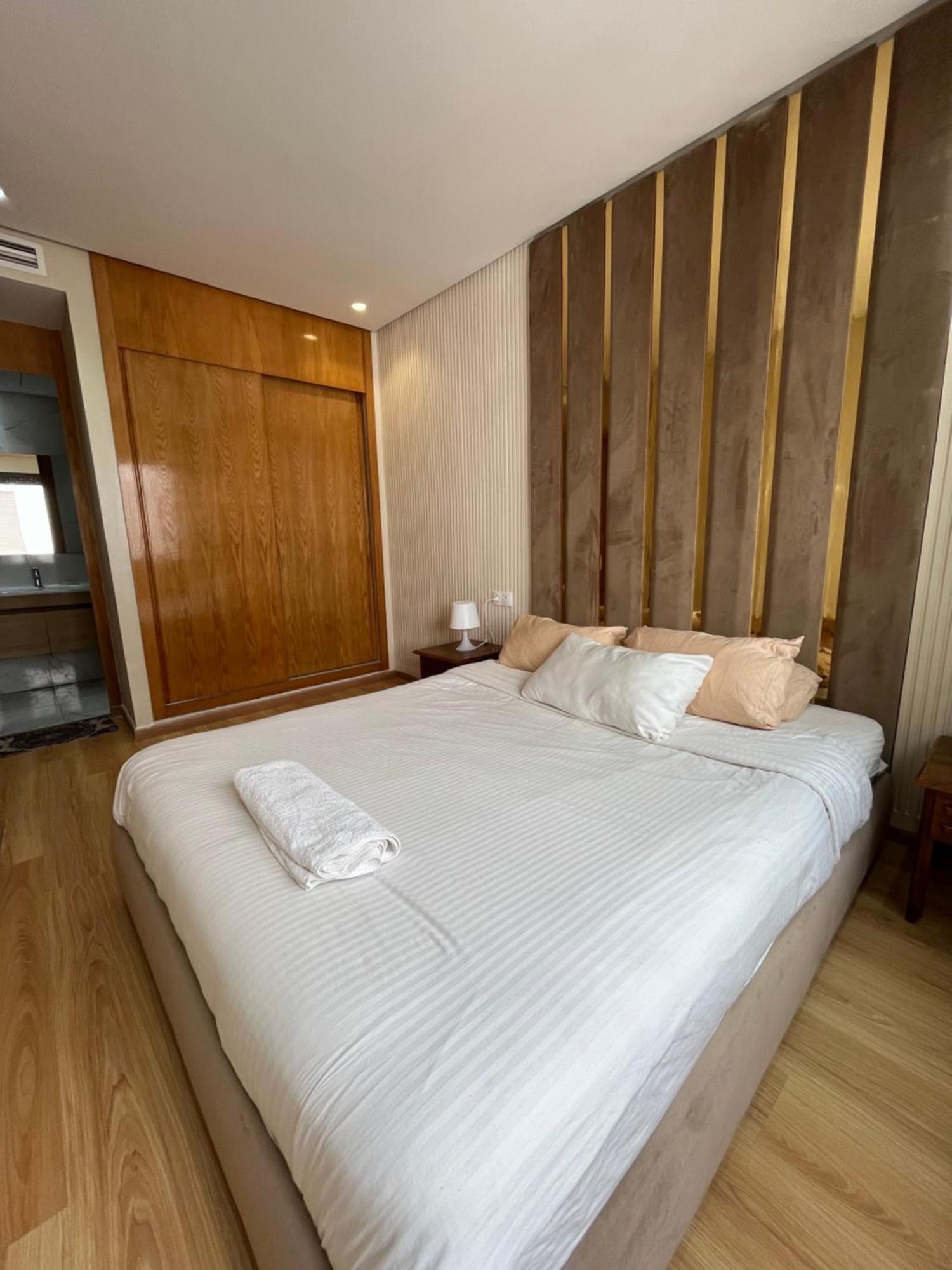 Luxury Appartement In Heart Of Casablanca Maarif Esterno foto